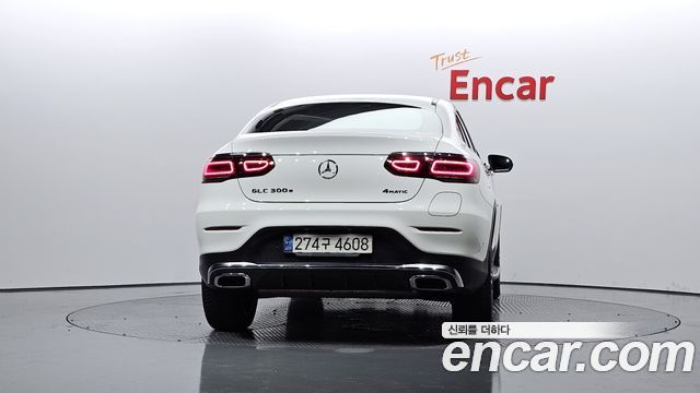 Mercedes-Benz GLC-Class GLC300e 4MATIC Coupe