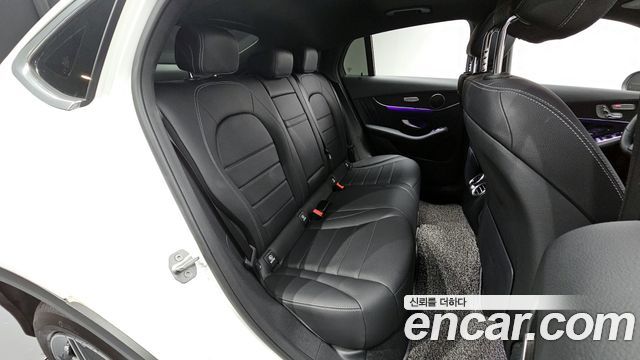 Mercedes-Benz GLC-Class GLC300e 4MATIC Coupe