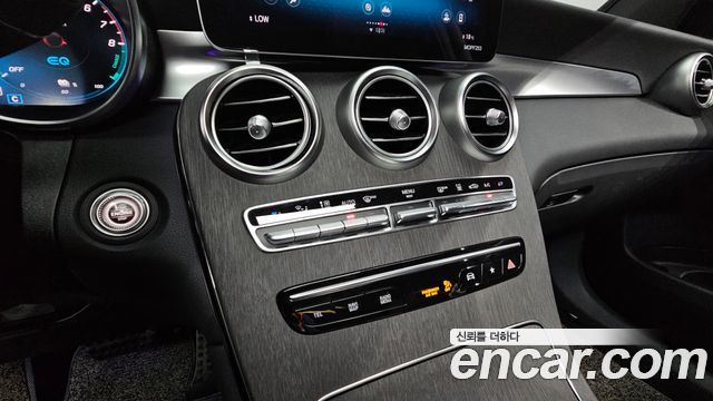 Mercedes-Benz GLC-Class GLC300e 4MATIC Coupe