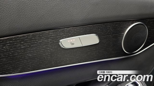 Mercedes-Benz GLC-Class GLC300e 4MATIC Coupe