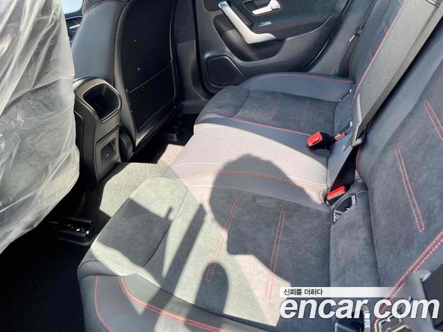 Mercedes-Benz CLA-Class CLA250 4MATIC