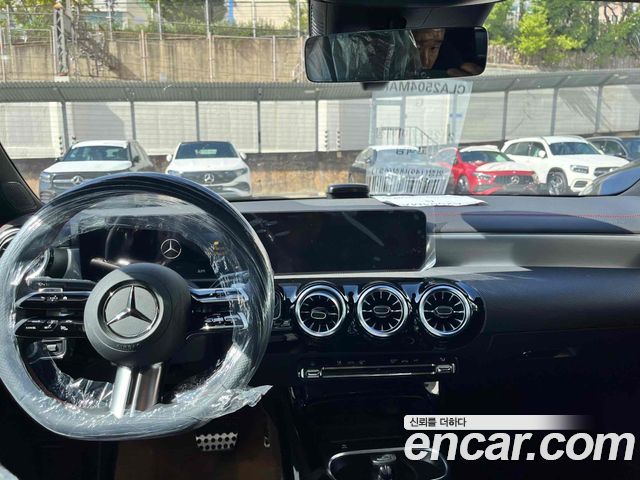 Mercedes-Benz CLA-Class CLA250 4MATIC