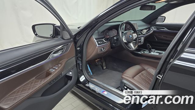 BMW 7-Series 740Li xDrive M Sport Package