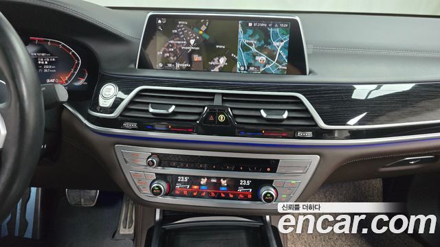 BMW 7-Series 740Li xDrive M Sport Package