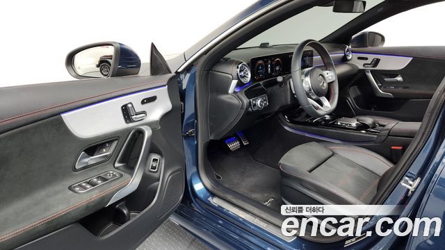 Mercedes-Benz CLA-Class CLA250 4MATIC
