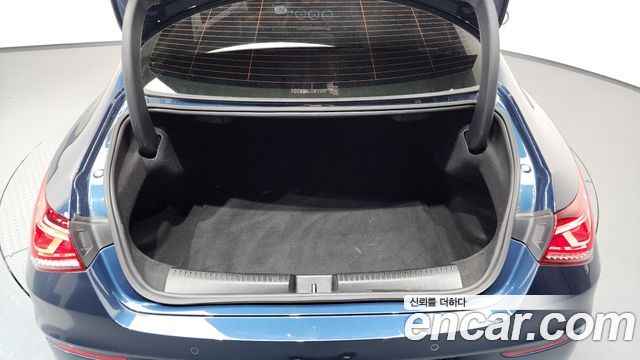 Mercedes-Benz CLA-Class CLA250 4MATIC