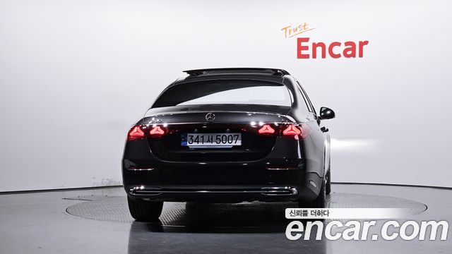 Mercedes-Benz E-Class E200 Avantgarde