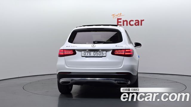 Mercedes-Benz GLC-Class GLC220 d 4MATIC