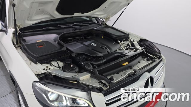 Mercedes-Benz GLC-Class GLC220 d 4MATIC