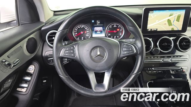 Mercedes-Benz GLC-Class GLC220 d 4MATIC