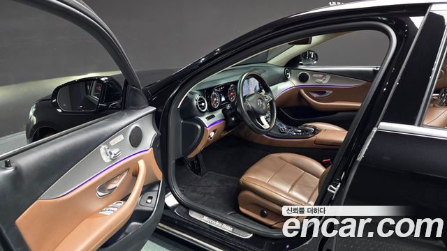 Mercedes-Benz E-Class E200 Avantgarde