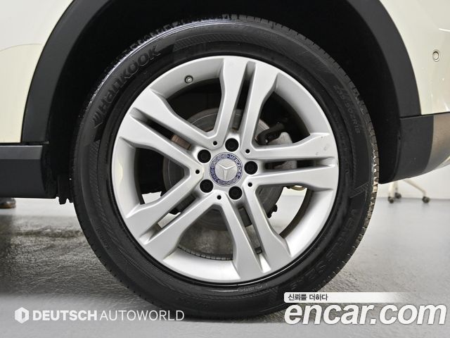 Mercedes-Benz GLA-Class GLA200 d