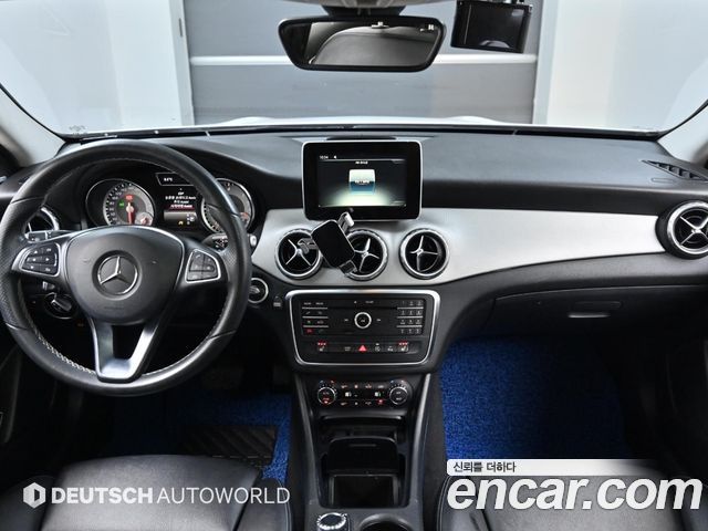 Mercedes-Benz GLA-Class GLA200 d