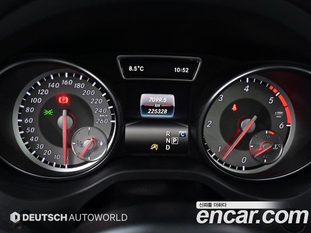 Mercedes-Benz GLA-Class GLA200 d