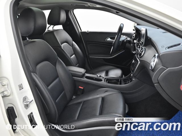 Mercedes-Benz GLA-Class GLA200 d