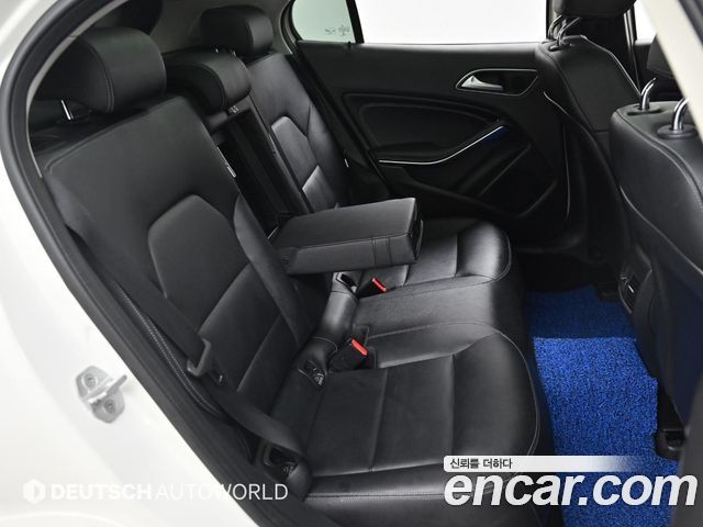 Mercedes-Benz GLA-Class GLA200 d