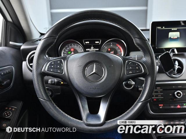 Mercedes-Benz GLA-Class GLA200 d
