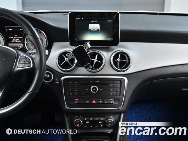 Mercedes-Benz GLA-Class GLA200 d