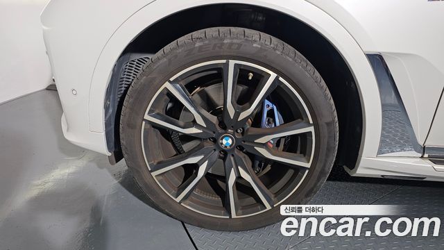 BMW X7 xDrive 40i M Sport 6STR
