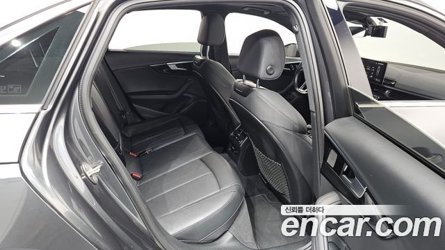 Audi A4 45 TFSI Quattro Premium