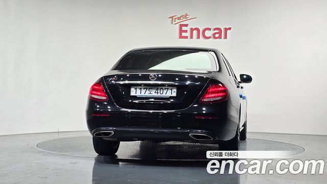 Mercedes-Benz E-Class E250 Avantgarde