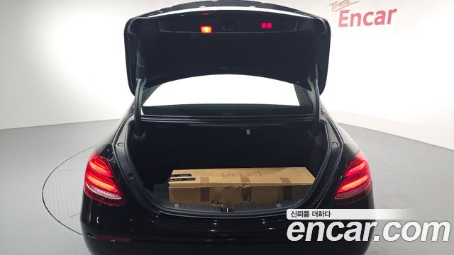 Mercedes-Benz E-Class E250 Avantgarde