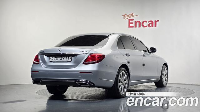 Mercedes-Benz E-Class E220d 4MATIC Exclusive