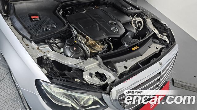 Mercedes-Benz E-Class E220d 4MATIC Exclusive