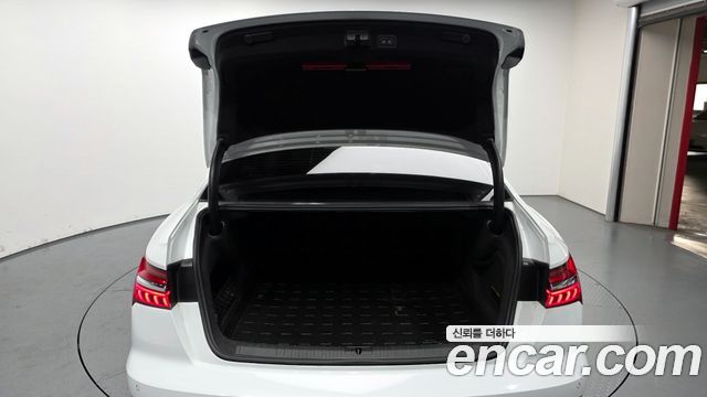 Audi A6 45 TFSI Premium