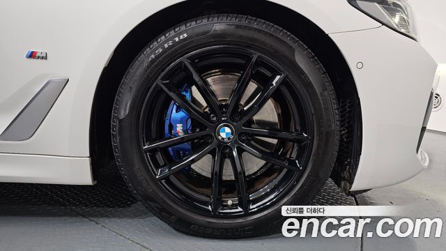 BMW 5-Series 520i M Sport