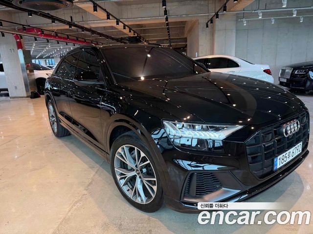 Audi Q8 55 TFSI Quattro Premium