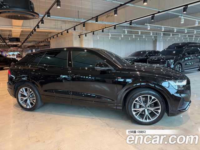 Audi Q8 55 TFSI Quattro Premium