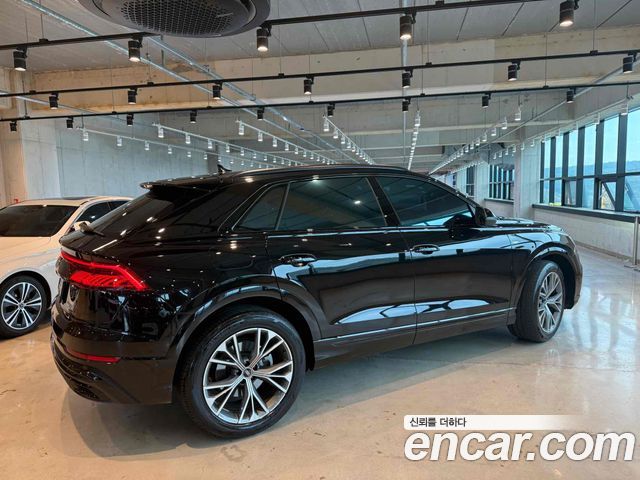 Audi Q8 55 TFSI Quattro Premium
