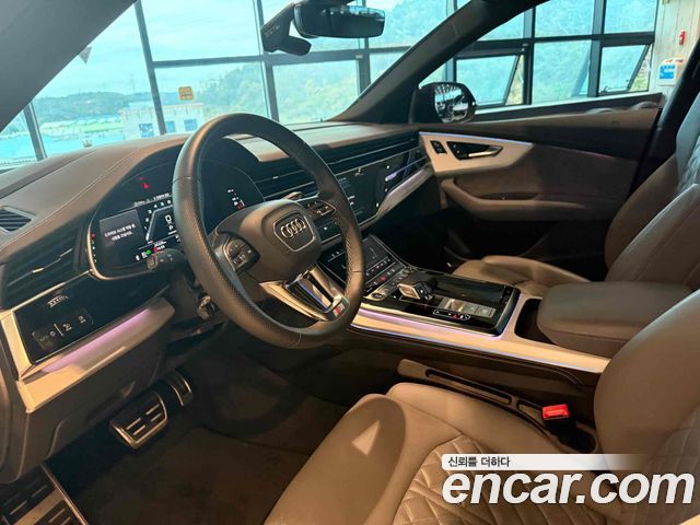 Audi Q8 55 TFSI Quattro Premium
