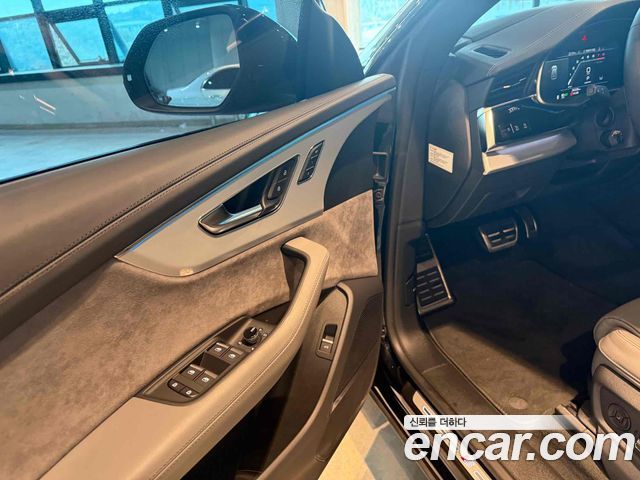 Audi Q8 55 TFSI Quattro Premium