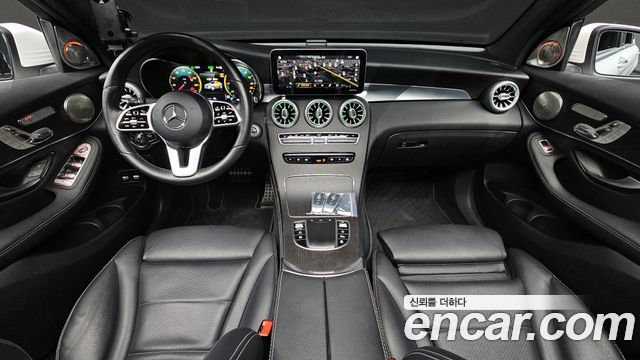 Mercedes-Benz GLC-Class GLC300e 4MATIC Coupe