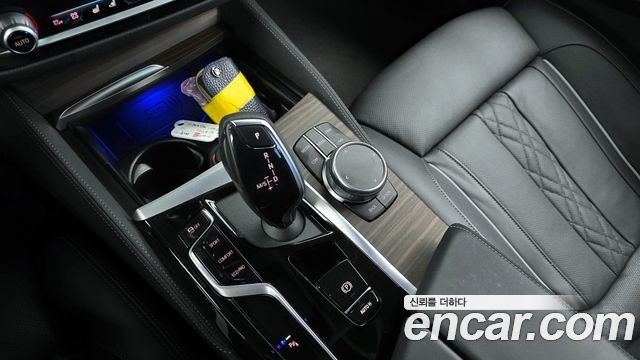 BMW 5-Series 530i Luxury