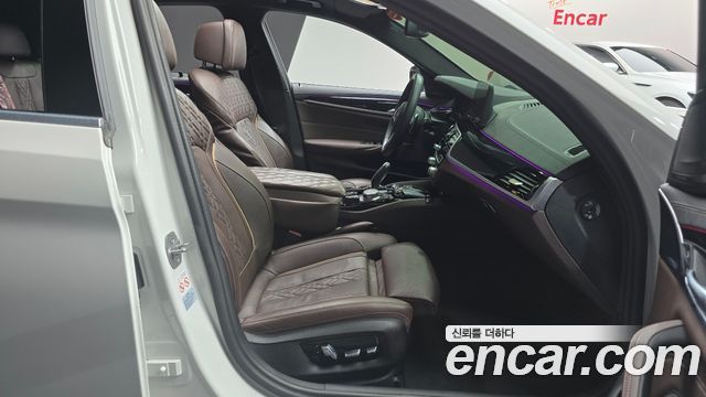 BMW 5-Series 530i xDrive M Sport Package