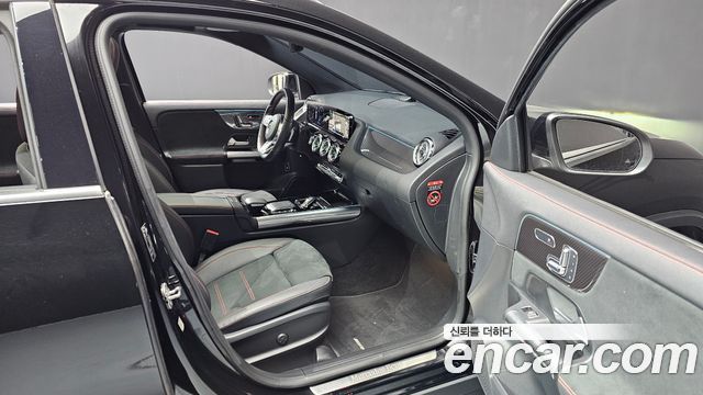 Mercedes-Benz GLA-Class GLA250 4MATIC
