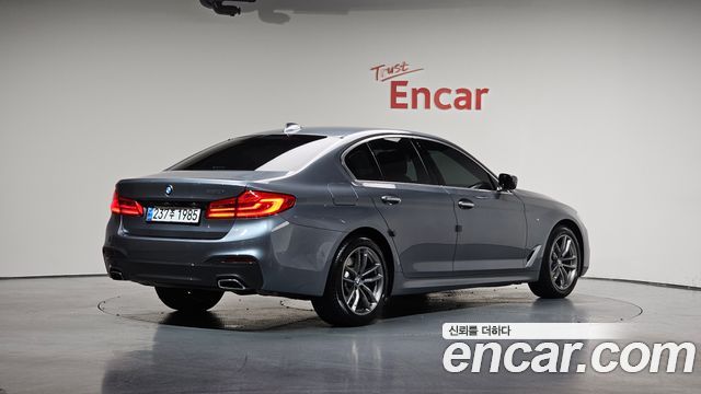 BMW 5-Series 530i M Sport Package Plus