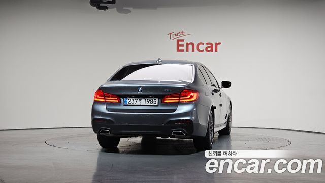 BMW 5-Series 530i M Sport Package Plus
