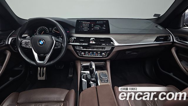 BMW 5-Series 530i M Sport Package Plus