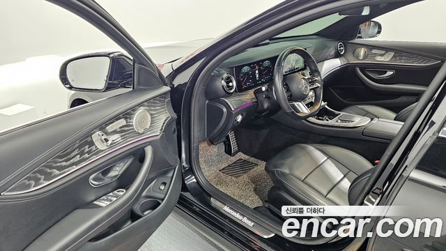Mercedes-Benz E-Class E350 4MATIC AMG Line