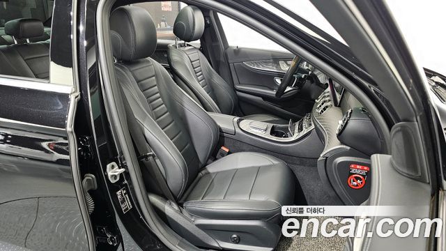 Mercedes-Benz E-Class E350 4MATIC AMG Line