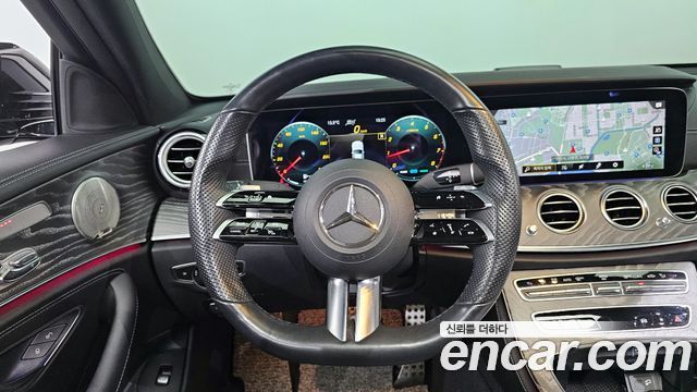 Mercedes-Benz E-Class E350 4MATIC AMG Line