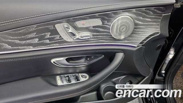 Mercedes-Benz E-Class E350 4MATIC AMG Line