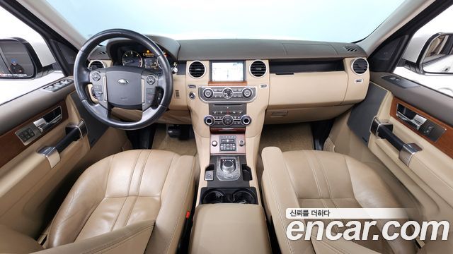 Land Rover Discovery 3.0 SDV6 SE