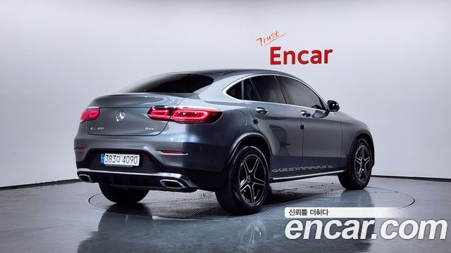 Mercedes-Benz GLC-Class GCL300 4MATIC Coupe