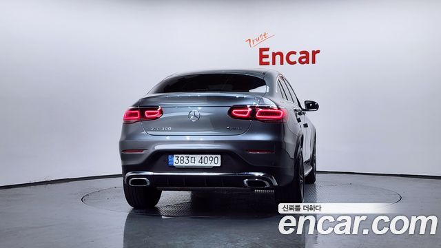 Mercedes-Benz GLC-Class GCL300 4MATIC Coupe
