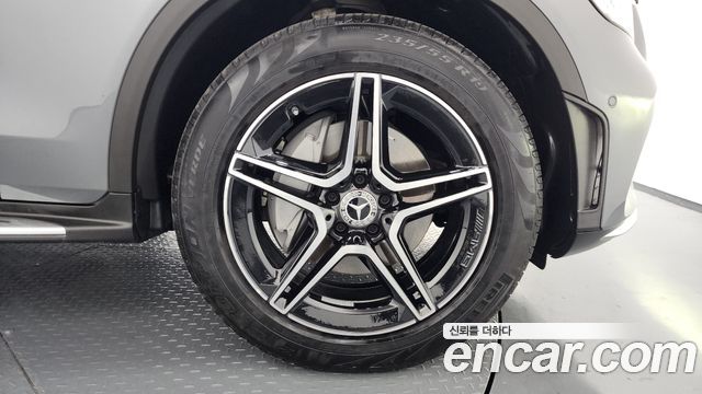 Mercedes-Benz GLC-Class GCL300 4MATIC Coupe